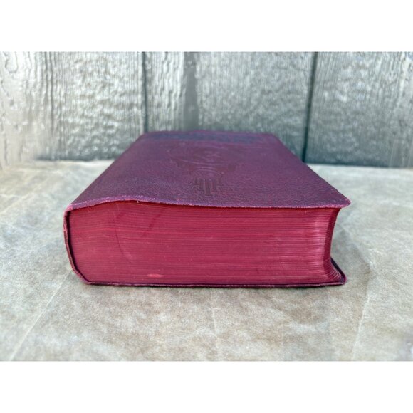 Complete Works of William Shakespeare Embossed Red Leather Hardcover Book 1926 - Picture 2 of 16